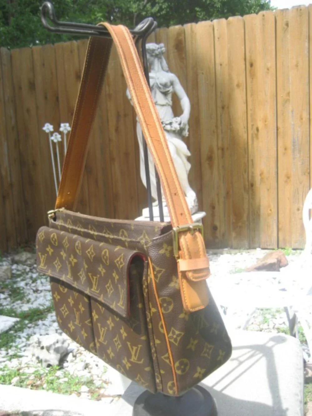 Louis Vuitton Monogram Viva Cite GM Shoulder / Handbag Purse Double Pouch bag